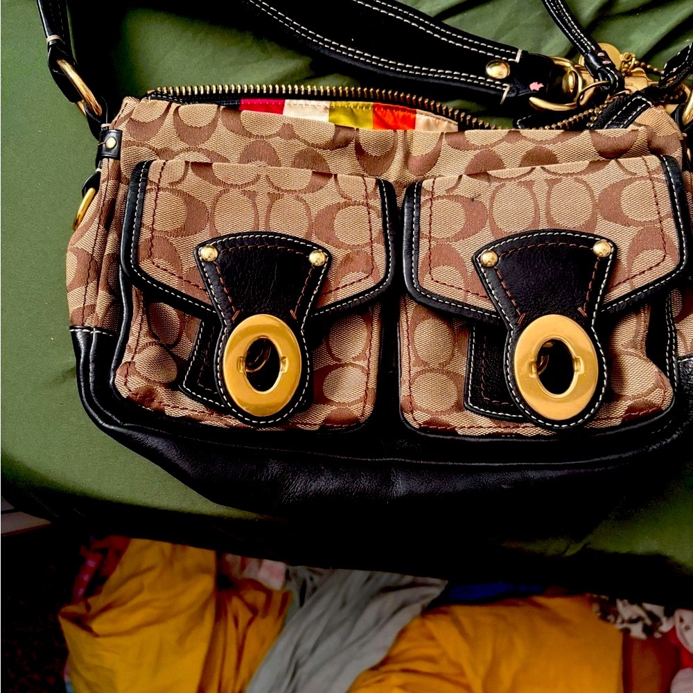 Artistic Tan Tote Bag - Picture 7 of 7